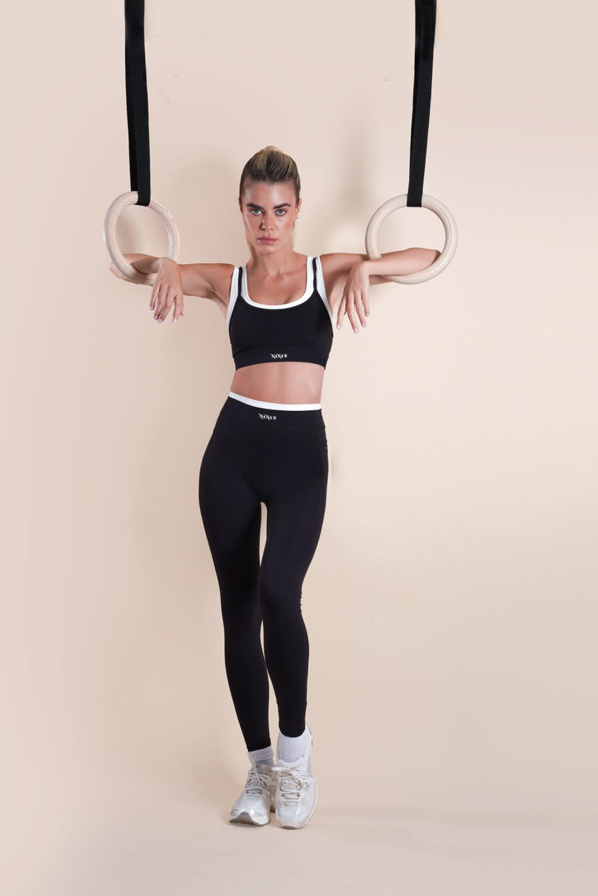 RIVIERA SPORTS BRA IN BLACK