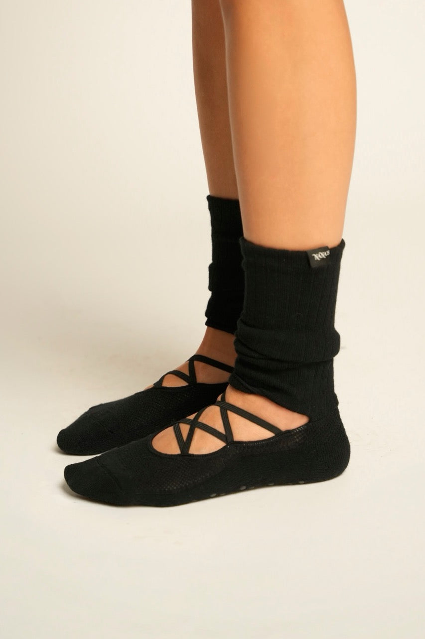 GRIP ME SOCKS BLACK